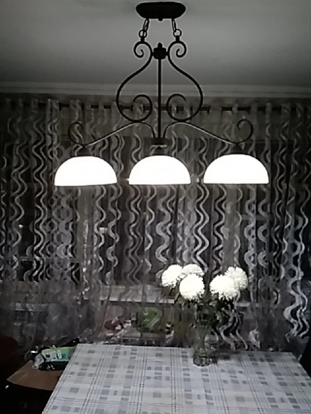 3- Lights Farmhouse CHANDELIER
